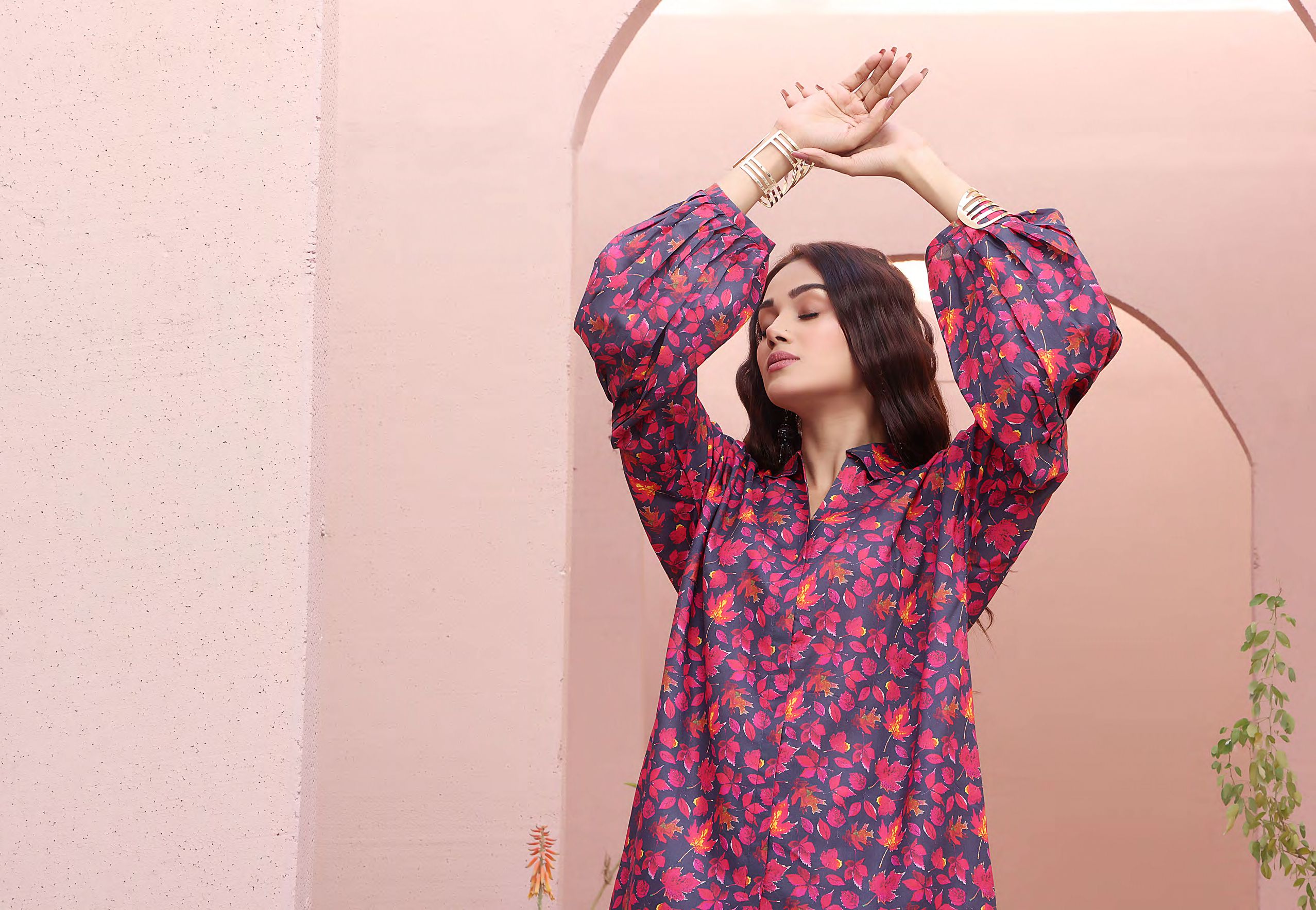 Identica Digital Prints 2Pc D#20 - Image 4