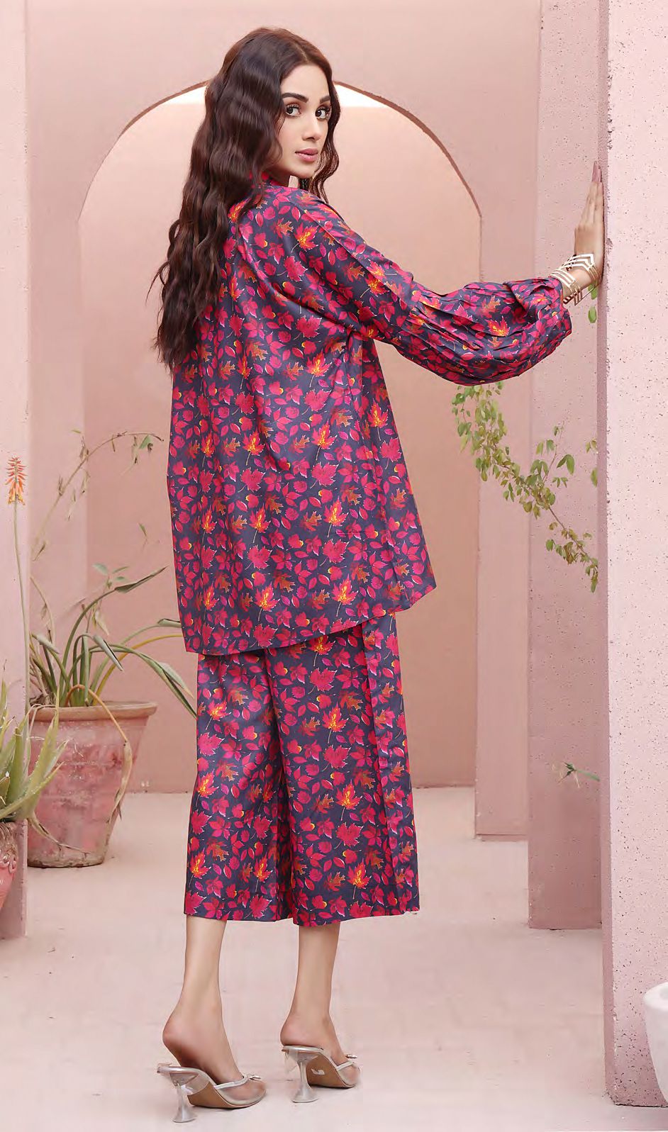 Identica Digital Prints 2Pc D#20 - Image 2